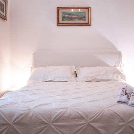 Luxury Bnb Pisacane Apartment Bari Bagian luar foto