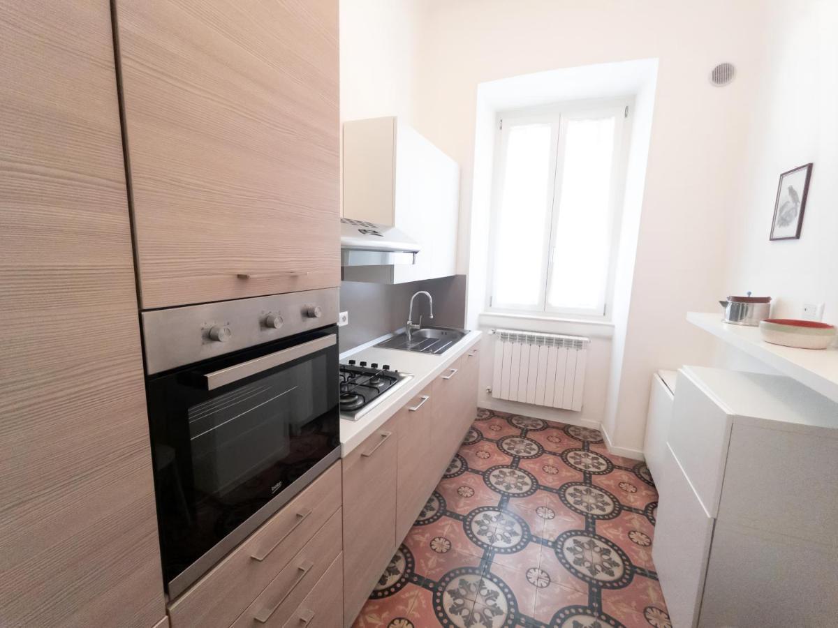 Luxury Bnb Pisacane Apartment Bari Bagian luar foto