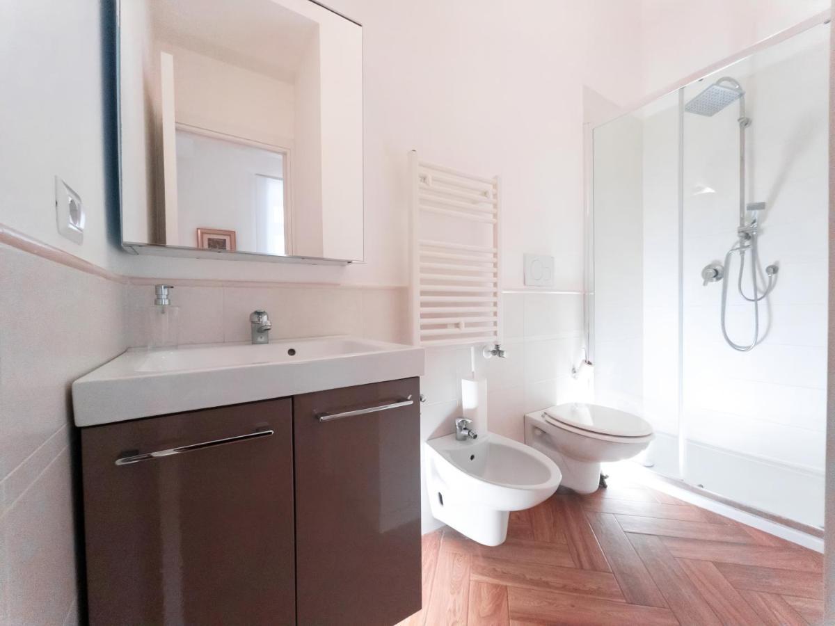 Luxury Bnb Pisacane Apartment Bari Bagian luar foto
